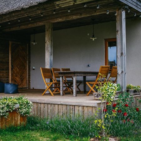 Pujalgi Villa Edole Bagian luar foto