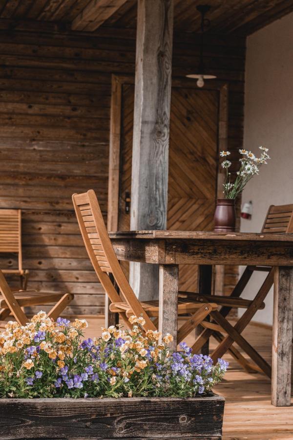 Pujalgi Villa Edole Bagian luar foto