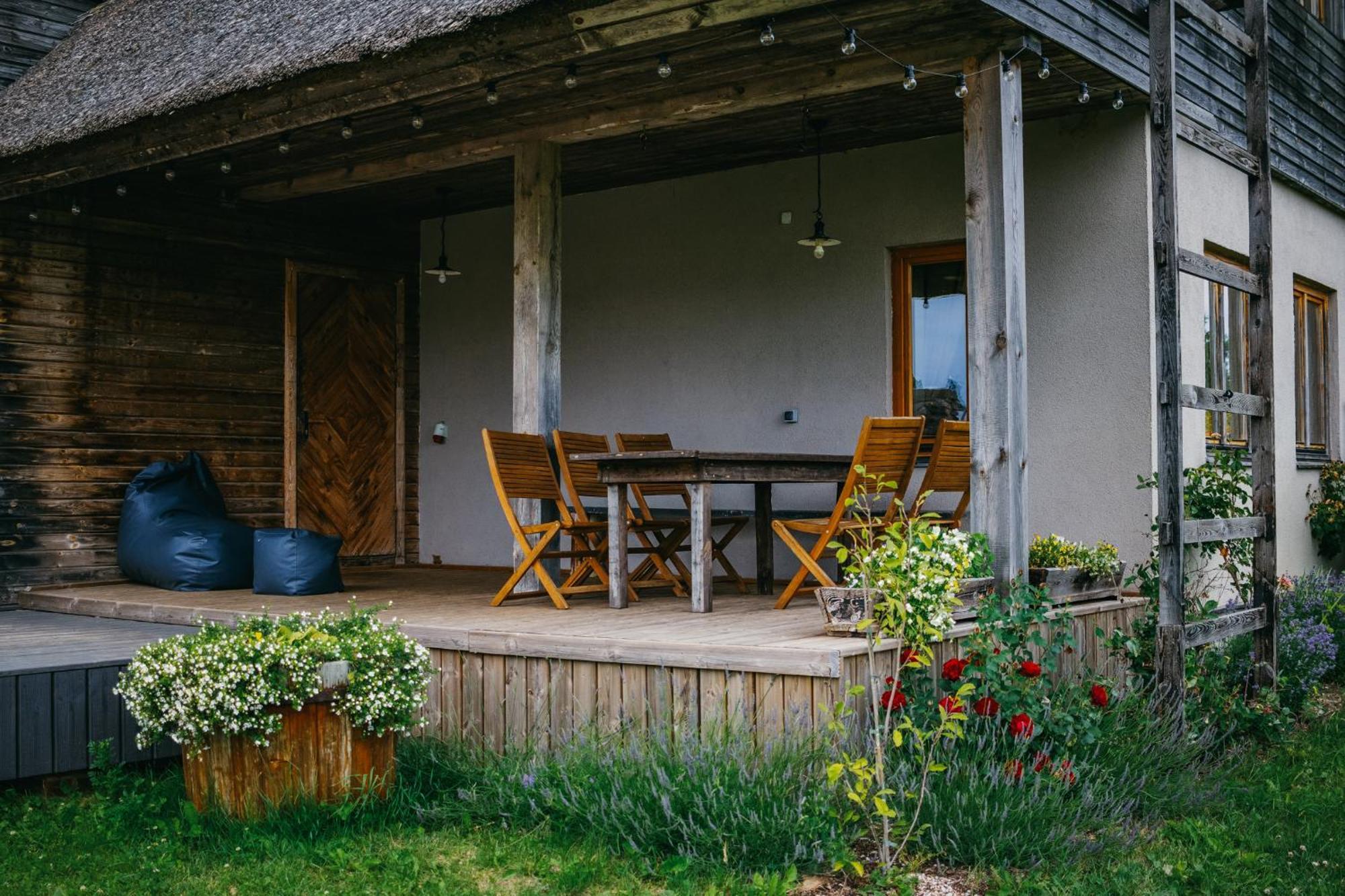 Pujalgi Villa Edole Bagian luar foto