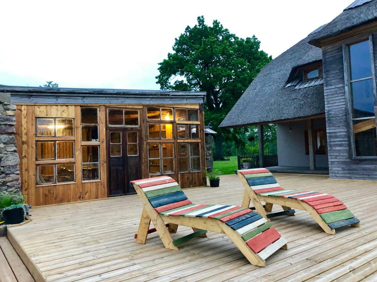 Pujalgi Villa Edole Bagian luar foto